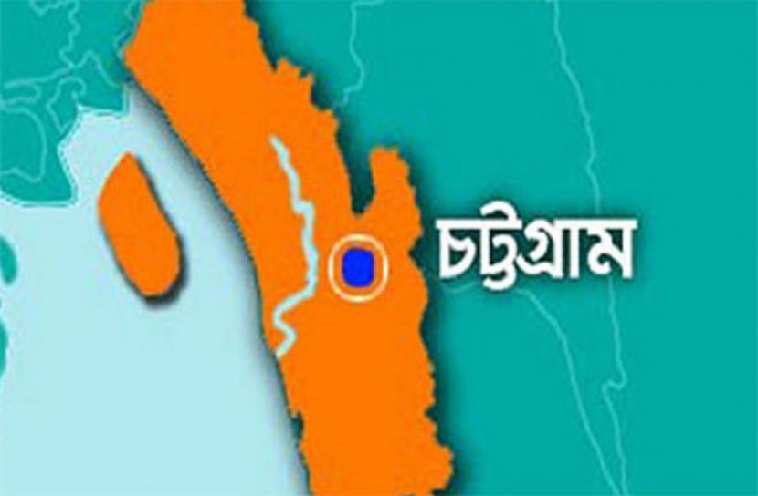 মা ও দুই সন্তানের গলা কাটা লাশ উদ্ধার