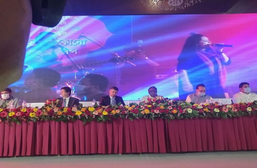 স্বপ্ন নিয়ে এগিয়ে যাচ্ছে টাটা