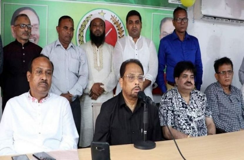 তথ্য প্রতিমন্ত্রীর উচিৎ পদত্যাগ করা