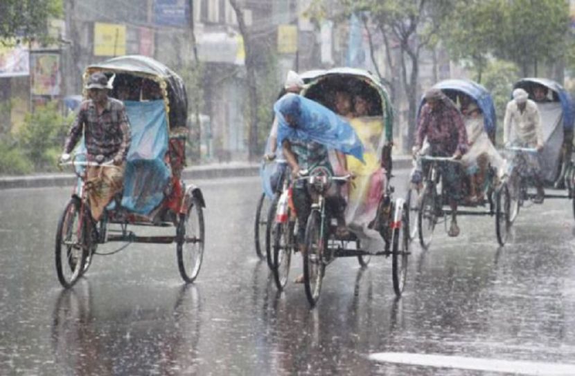 ভারী বৃষ্টিপাতের আভাস