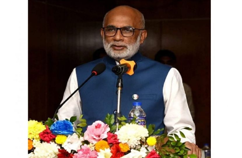 মৎস্য ও প্রাণিসম্পদ মন্ত্রী শ ম রেজাউল করিম