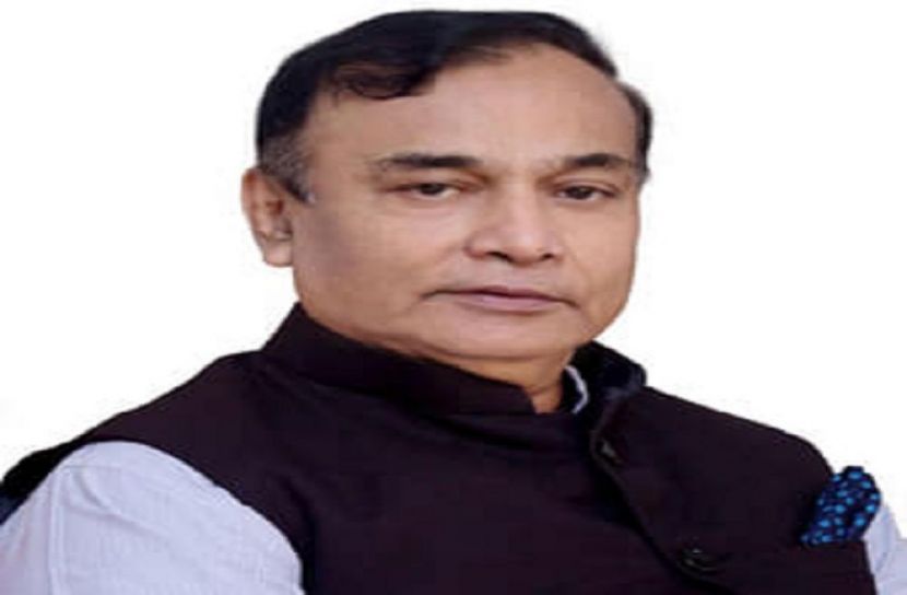 দুর্যোগে প্রকৌশলীগণ সম্মুখ যোদ্ধার মত কাজ করছে 