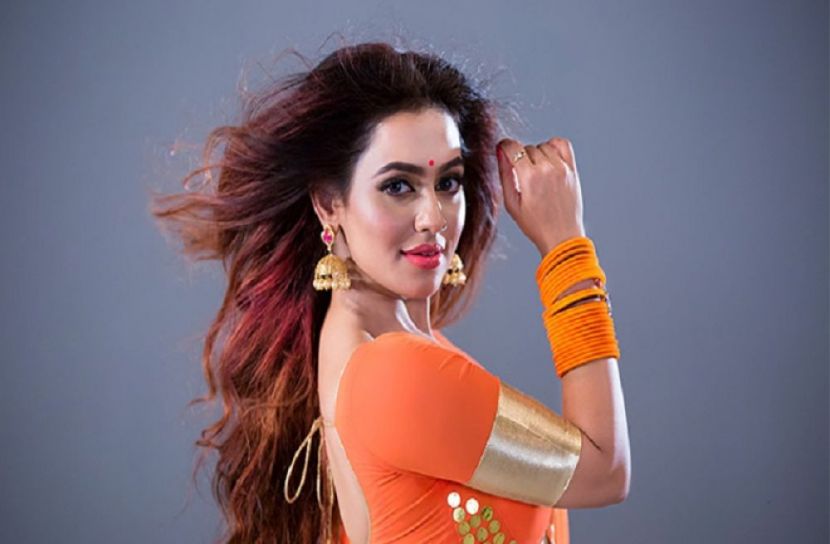 নুসরাত ফারিয়া