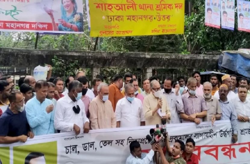 এক বছরে ৩৫ বার দ্রব্যমূল্যের দাম বাড়ে