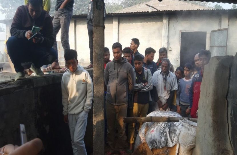 বয়লার বিস্ফোণে শ্রমিক দগ্ধ