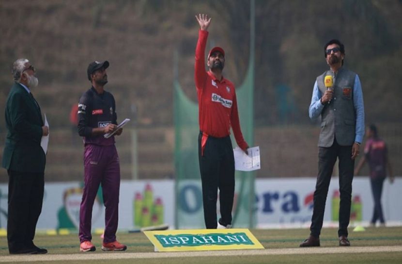 ফিল্ডিংয়ে তামিমের বরিশাল