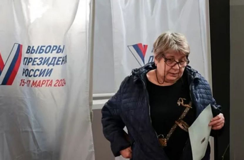 রাশিয়ায় ভোটগ্রহণ চলছে 