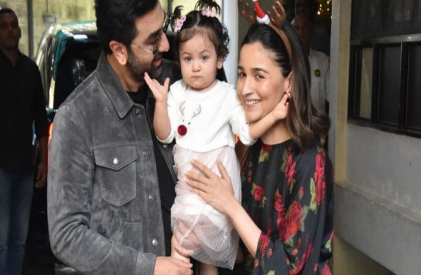 রাহার জন্মের পর এবার শুরু করতে চলেছেন  র  তারকা আলিয়া ভাট ও রণবীর কাপুর।  শোনা যাচ্ছে, এক নতুন বিলাসবহুল বাড়ি নির্মাণ করেছেন তারা।