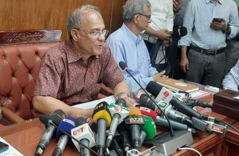 নববর্ষ সামনে রেখে নিরাপত্তা বাড়ানো হচ্ছে: স্বরাষ্ট্র উপদেষ্টা 