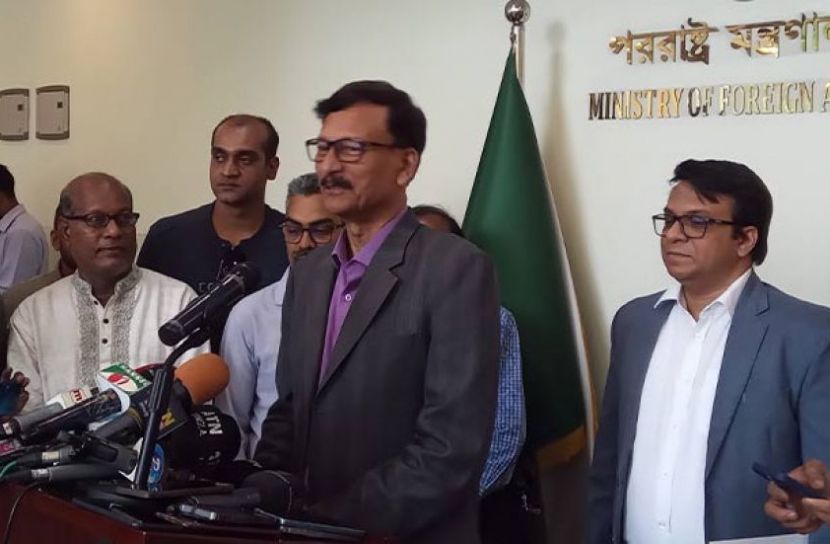 'শূন্যতা থাকে না, মানুষ অন্য দেশে সমাধান খুঁজে নেয়'