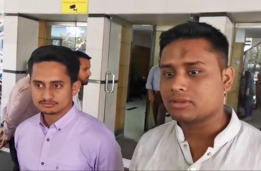 কী অভিযোগ নিয়ে দুদকে সারজিস-হাসনাত?