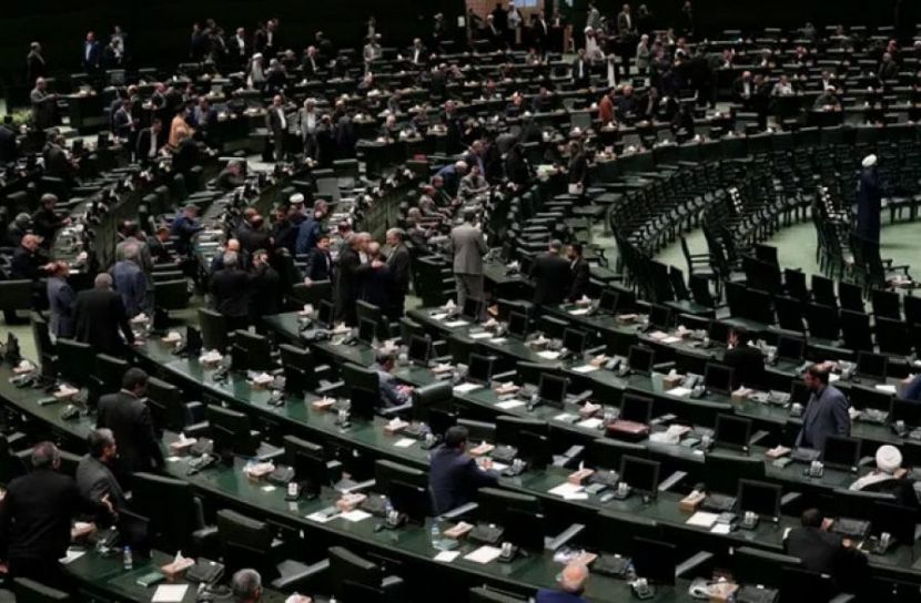 আইএইএর সঙ্গে সহযোগিতা স্থগিতে ইরানের পার্লামেন্টে বিল পাস