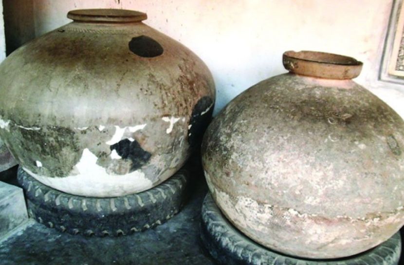 সুন্দরবনের উপকূলে বিলুপ্তির পথে মাটির মটকি