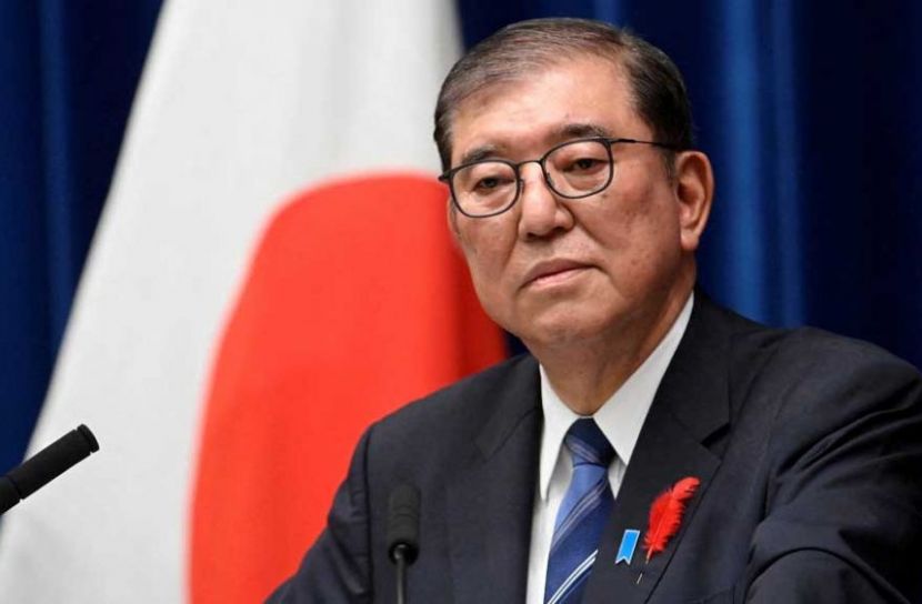 নির্বাচনে বড় ধাক্কার পরও পদত্যাগ করছেন না জাপানের প্রধানমন্ত্রী