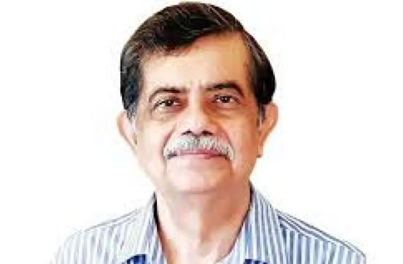 শিক্ষার্থীদের বাবা-মা-শিক্ষককে ফুল দিয়ে কৃতজ্ঞতা জানানোর অনুরোধ উপদেষ্টার 