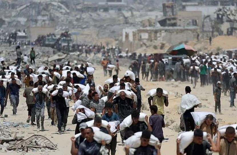 গাজায় ত্রাণ নিতে গিয়ে ইসরায়েলের হামলায় ৭০ জনের বেশি নিহত