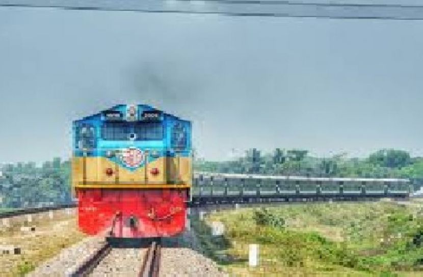 ছাত্র-জনতাকে ঢাকায় আনতে আট জোড়া ট্রেন ভাড়া করল সরকার