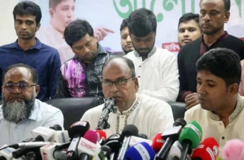 ভরাডুবির ভয়ে কিছু খুচরা পার্টি নির্বাচন চাচ্ছে না: দুদু