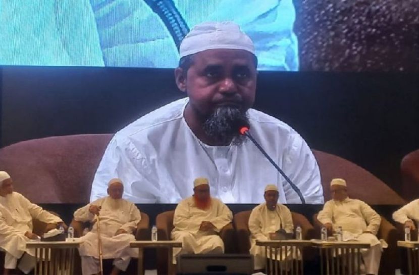 ছাত্র-ছাত্রিদের রাজনীতিতে ব্যবহার করা জুলুম: বায়তুল মোকাররমের খতিব