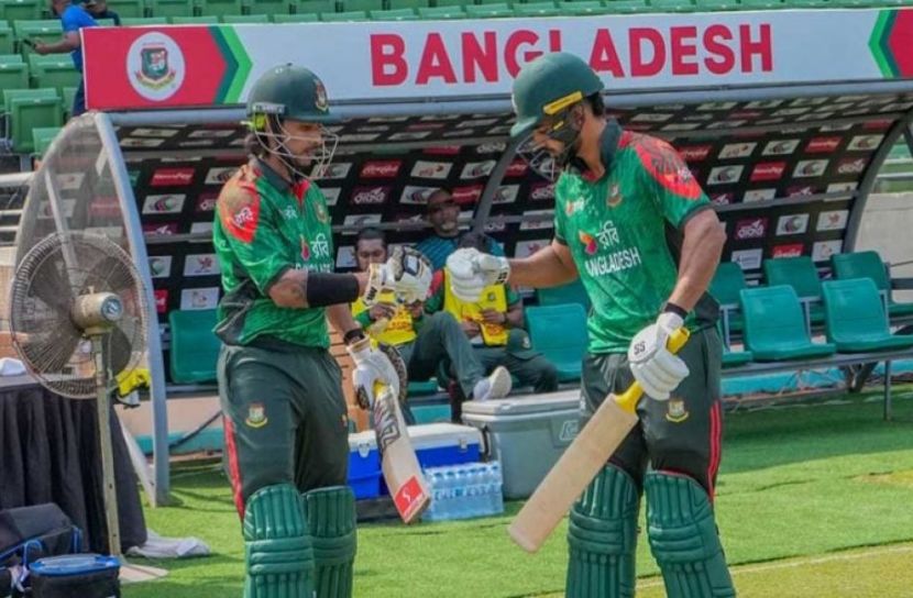 সিরিজ নির্ধারণী ম্যাচে ব্যাটিংয়ে বাংলাদেশ