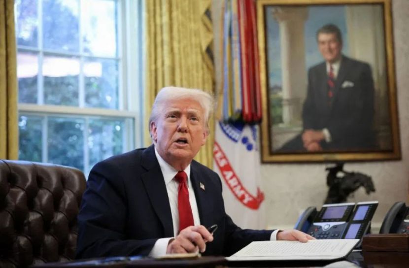 কানাডার ওপর ক্ষুব্ধ ট্রাম্প, স্থগিত বাণিজ্য আলোচনা