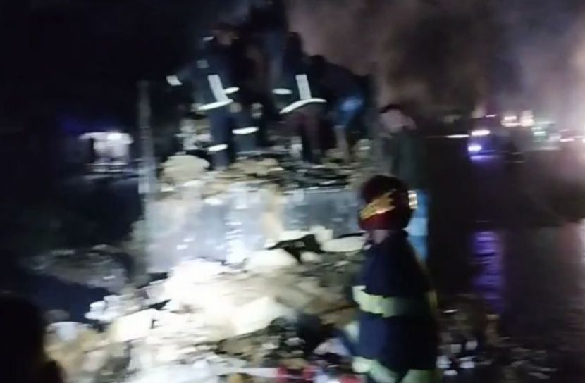 গজারিয়ায় ঢাকা-চট্টগ্রাম মহাসড়কে ট্রাকে আগুন