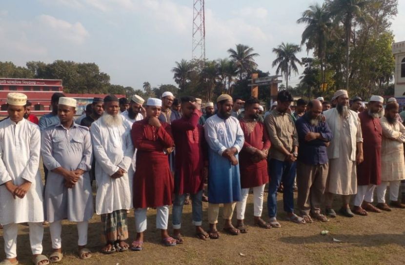 কুষ্টিয়ায় ওসমান হাদীর গায়েবানা জানাজা