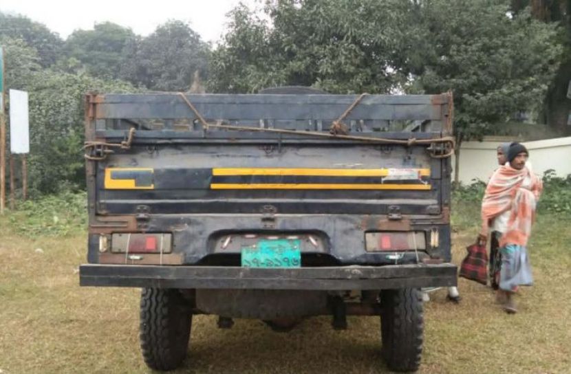 বোয়ালমারীতে পিক-আপ চাপায় শ্রমিক নিহত, আহত ৩