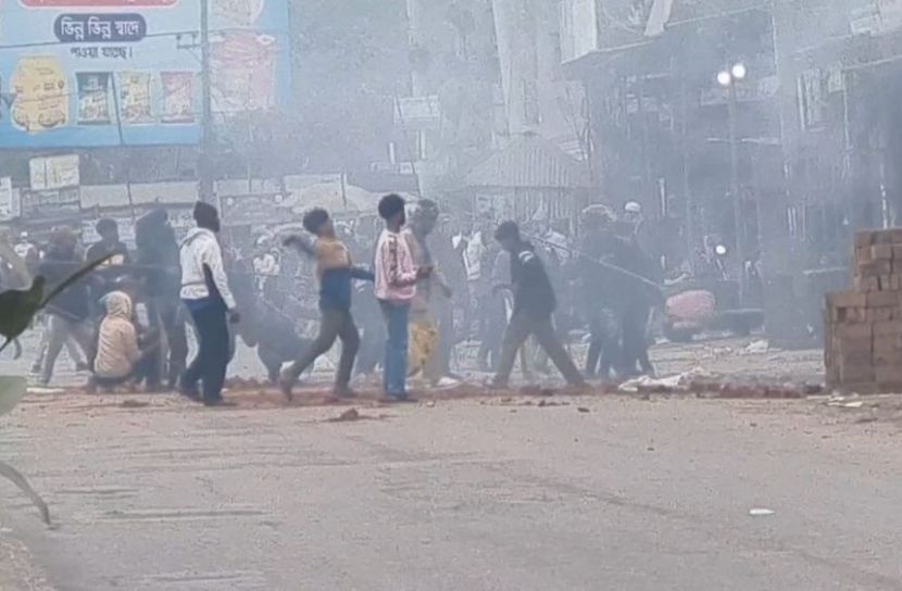 মাদারীপুরে আধিপত্য বিস্তারকে কেন্দ্র করে সংঘর্ষ, আহত ১০