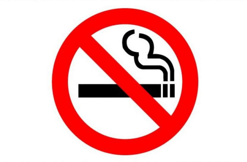 প্রকাশ্যে ধূমপান করলে ২ হাজার টাকা জরিমানা