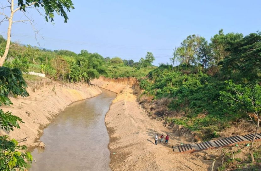 গুইমারা উপজেলায় প্রথম ধাপে খাল খনন সম্পন্ন