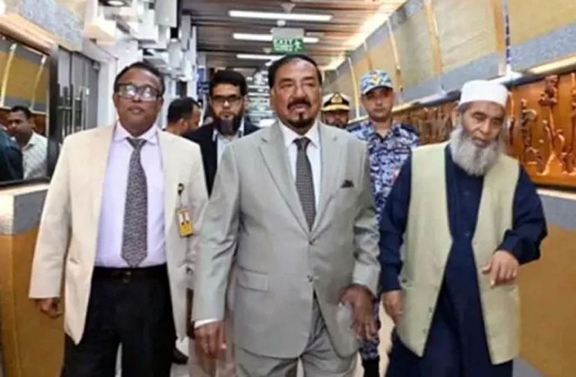 খামেনির শেষ বিদায়ে ইরানে স্পিকার