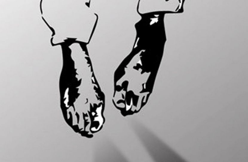 ঝালকাঠিতে যুবকের ঝুলন্ত মরদেহ উদ্ধার