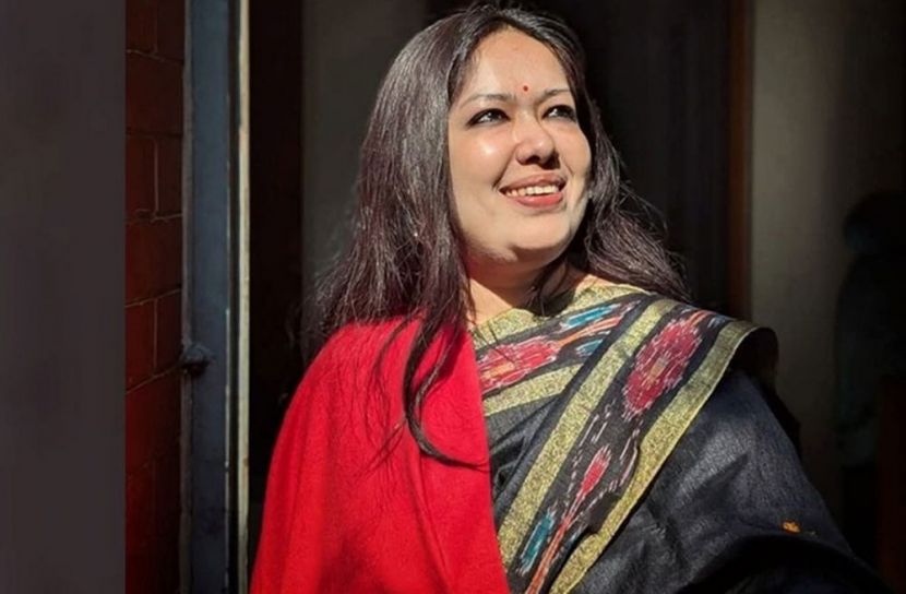 ধরা পড়ে মাদক বহনকারীরা, সংসদে যায় কারবারিরা