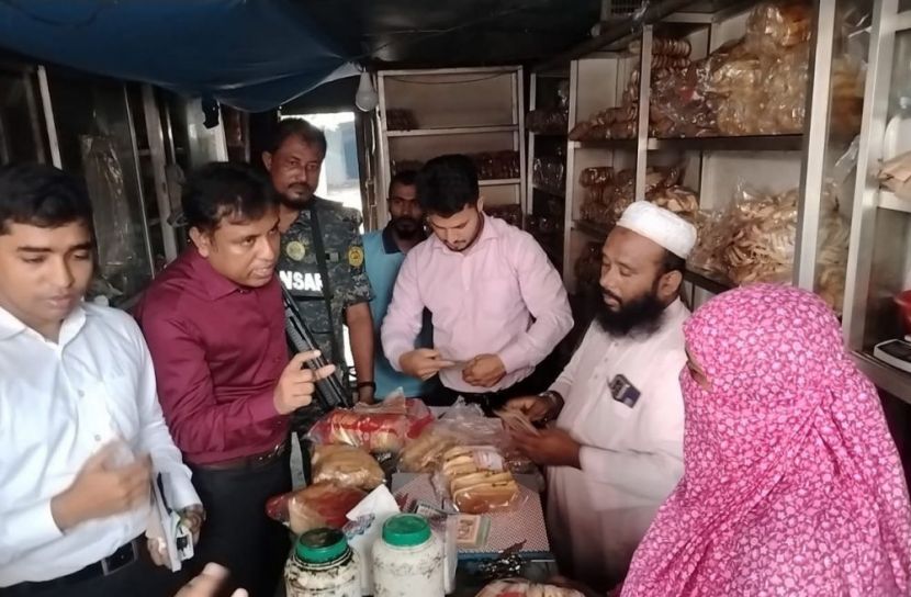 মাদারীপুরে সামিয়া বেকারীকে ১ লক্ষ টাকা জরিমানা  