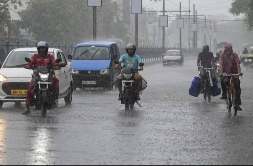 ফের বৃষ্টির আভাস
