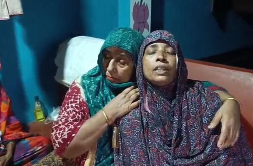 আলফাডাঙ্গায় গৃহবধূর ঝুলন্ত লাশ উদ্ধার, স্বামী পলাতক 