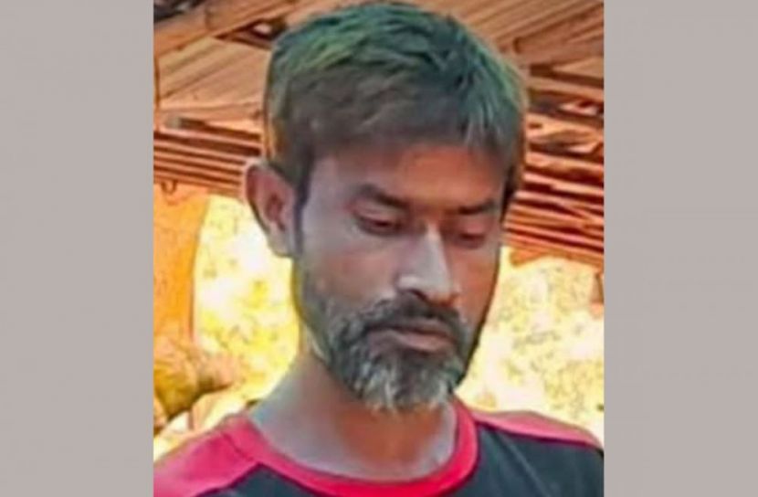 ৪৫ বছর বয়সে এসএসসি পাস, কাঠমিস্ত্রি নাসিমুলের সাফল্যে অনুপ্রেরণা