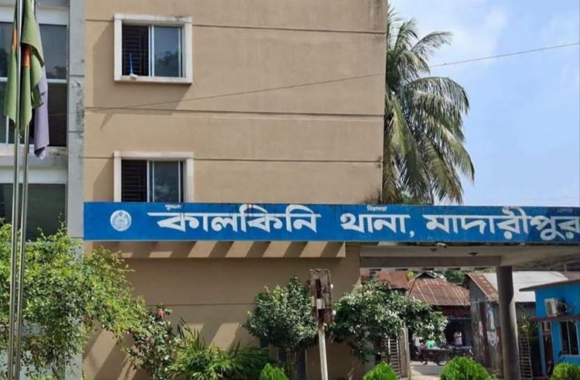 কালকিনিতে জমি সংক্রান্ত বিরোধে মাদ্রাসার মহতামিমের ওপর হামলা