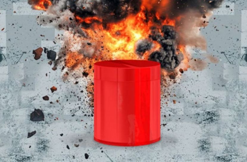 রাজধানীর তিন স্থানে ককটেল বিস্ফোরণ