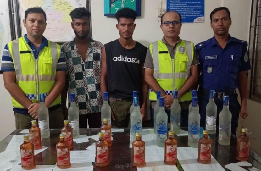 কমলগঞ্জে ২২বোতল ভারতীয় মদসহ দুই যুবক আটক