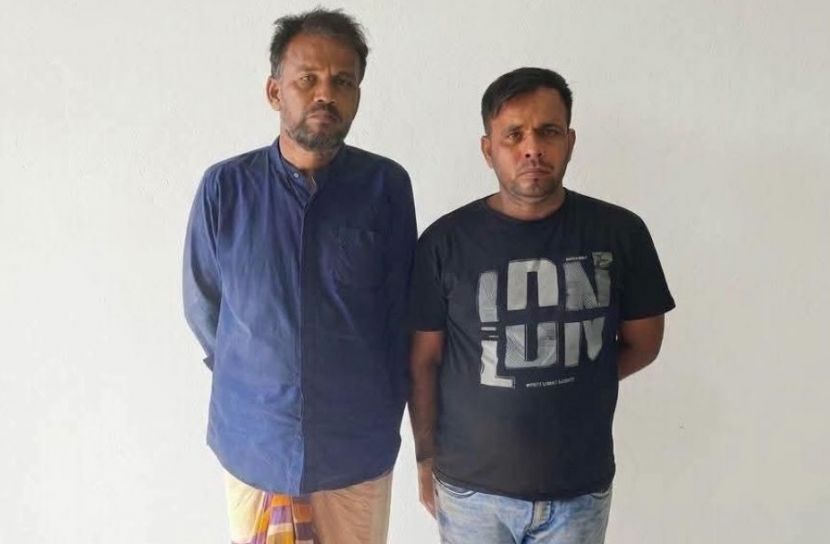 মুন্সীগঞ্জে তিন বিদেশি পিস্তল ও ৪১ লাখ টাকাসহ ২ ভাই গ্রেপ্তার