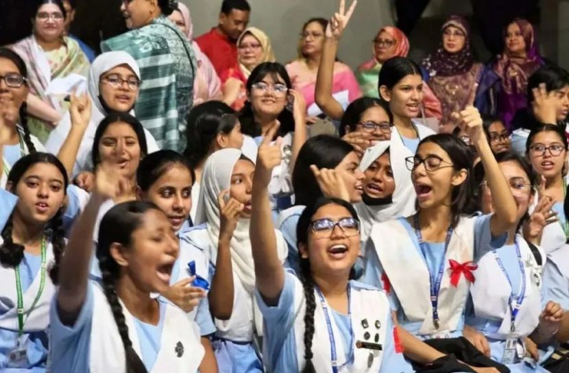 এইচএসসি ও সমমান পরীক্ষার ফল প্রকাশ, পাশের হার ৫২.১২ শতাংশ