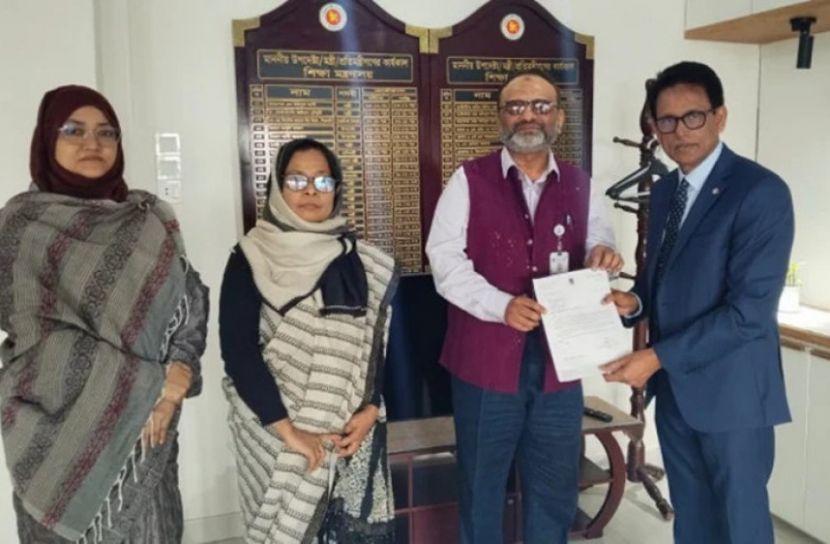 VC Niaz Ahmed Khan resigns