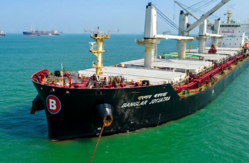 Banglar Joyjatra pushback from Strait of Hormuz